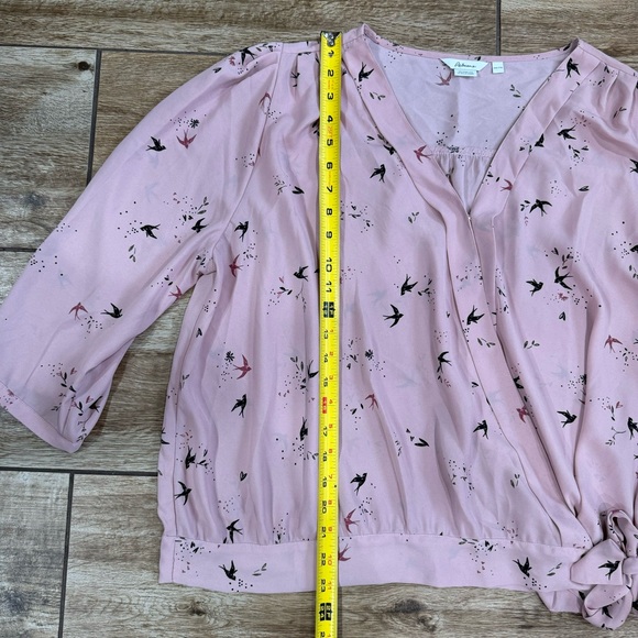 Reitmans The Short cut bird print blouse Size XXL Pink side tie Shirt 2X - Picture 11 of 14